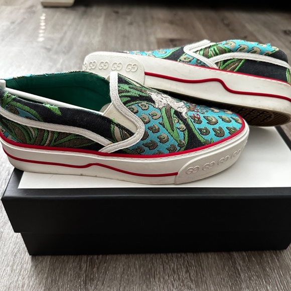 Gucci Multicolor Embroidered Slip-On Sneakers - Picture 5 of 7